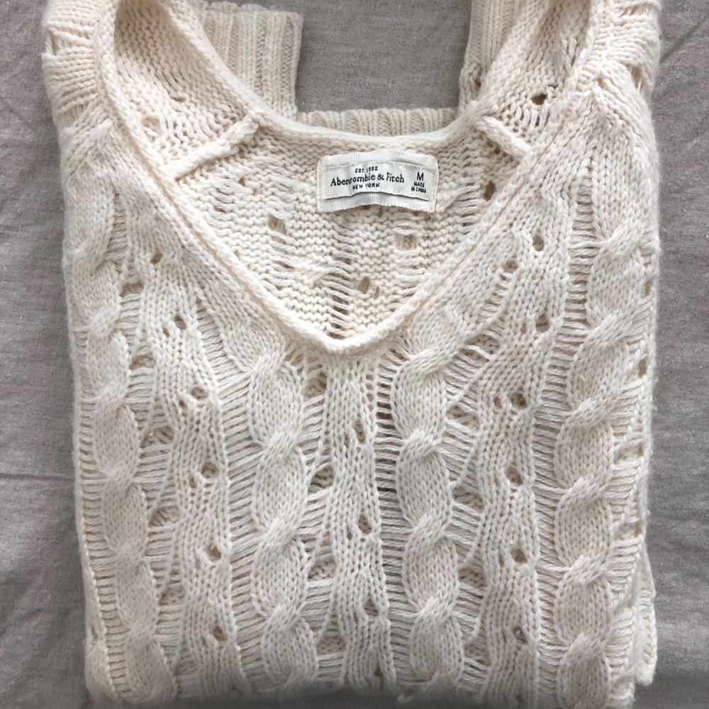 Abercrombie & Fitch Knit Sweater